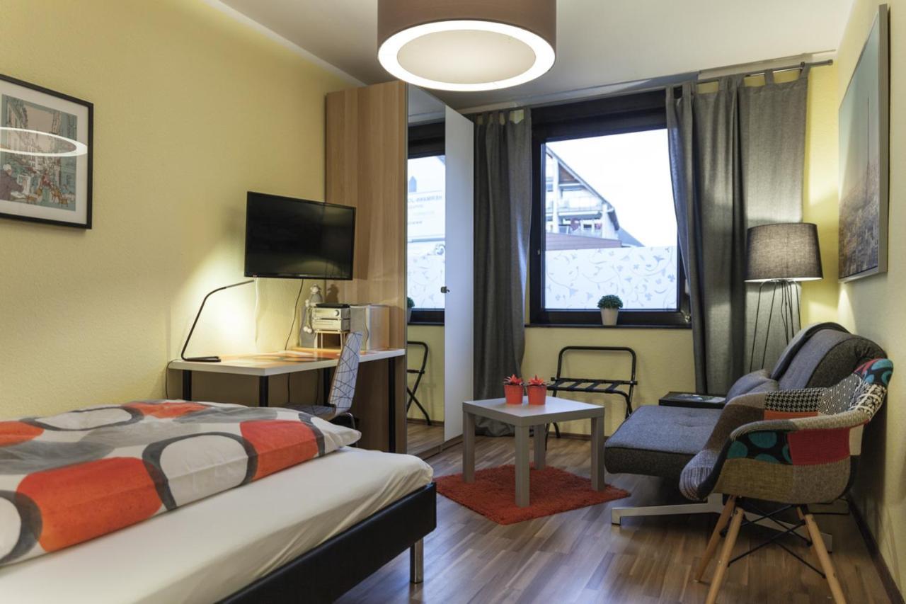Apartmenthaus Lorbach โซลิงเงน ภายนอก รูปภาพ