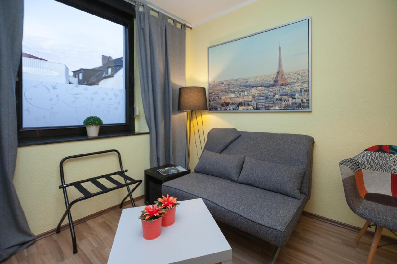 Apartmenthaus Lorbach โซลิงเงน ภายนอก รูปภาพ