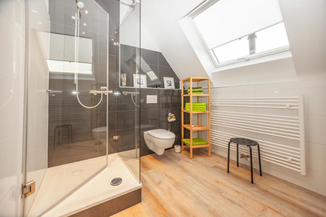 Apartmenthaus Lorbach โซลิงเงน ภายนอก รูปภาพ