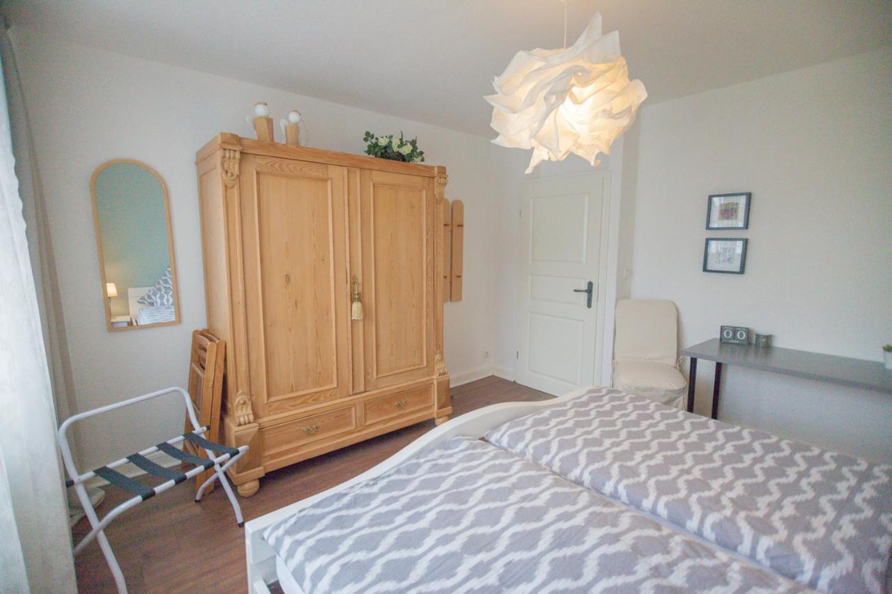 Apartmenthaus Lorbach โซลิงเงน ภายนอก รูปภาพ