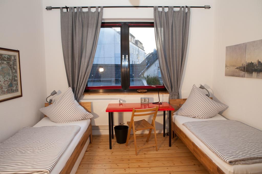 Apartmenthaus Lorbach โซลิงเงน ภายนอก รูปภาพ