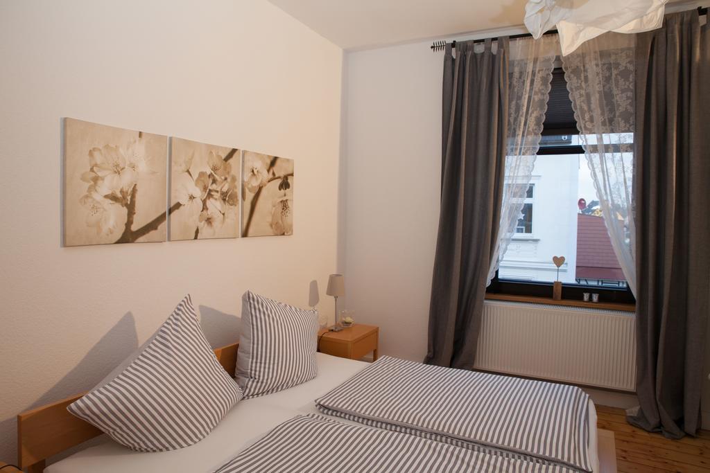 Apartmenthaus Lorbach โซลิงเงน ภายนอก รูปภาพ