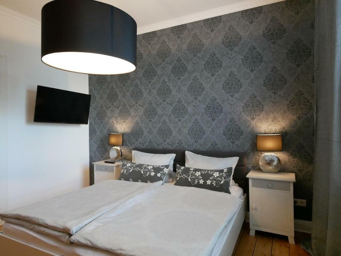 Apartmenthaus Lorbach โซลิงเงน ภายนอก รูปภาพ
